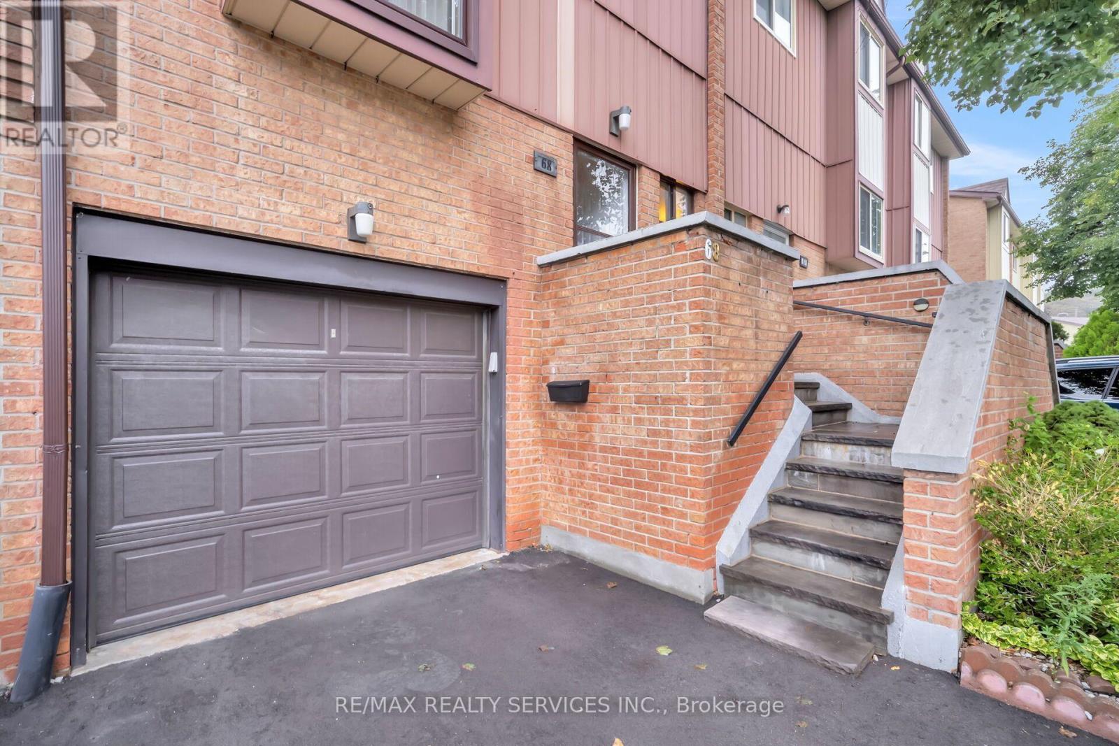 Photo of 68 - 68 BARONWOOD COURT