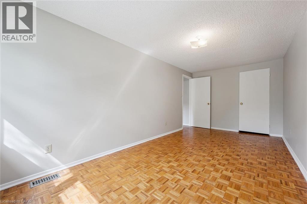 #B 657 ALBERT Street - 34