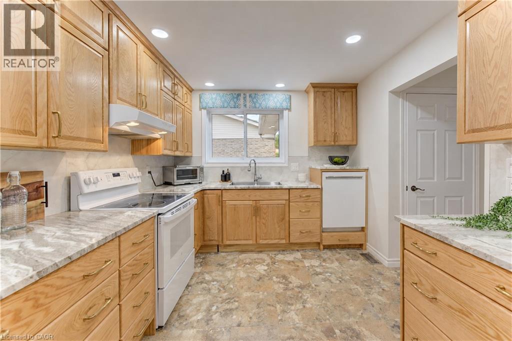 422 GRANGEWOOD Drive - Image 14