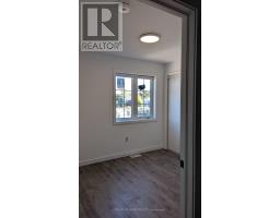 Bedroom 3 - 139 Highriver Trail, Welland, ON L3C0H6 Photo 10