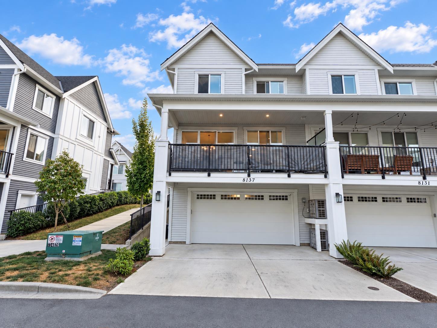 8137 FOXFERN ROAD, Lower Landing