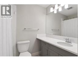 580 Savanna Boulevard - photo 15