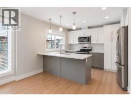 580 Savanna Boulevard - photo 2