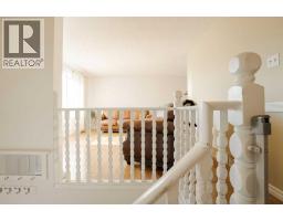 Kitchen - 307 Cochrane Crescent, Fort Mcmurray, AB T9K1J2 Photo 6