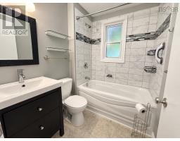 27 Smith Avenue, Bridgewater, NS B4V1Y2 Photo 21