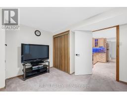 515 London Road, Newmarket, ON L3Y6E4 Photo 38