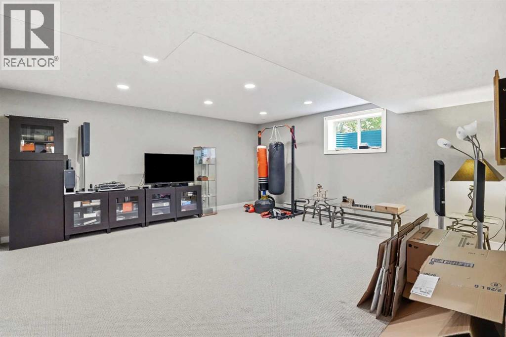 242 Tusslewood Grove NW - 28