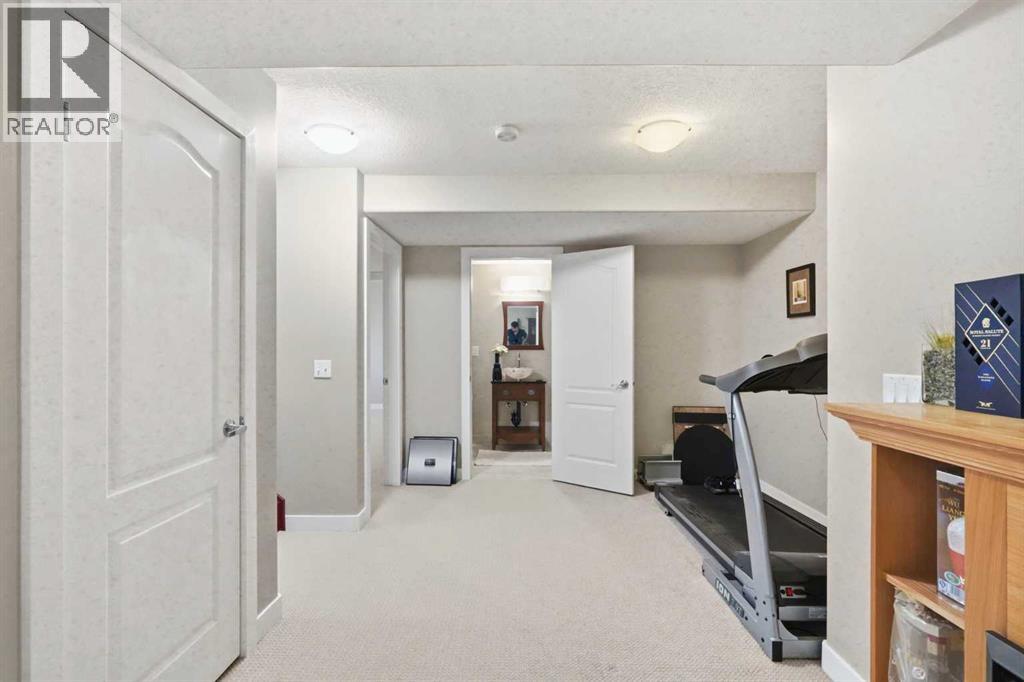 242 Tusslewood Grove NW - 29