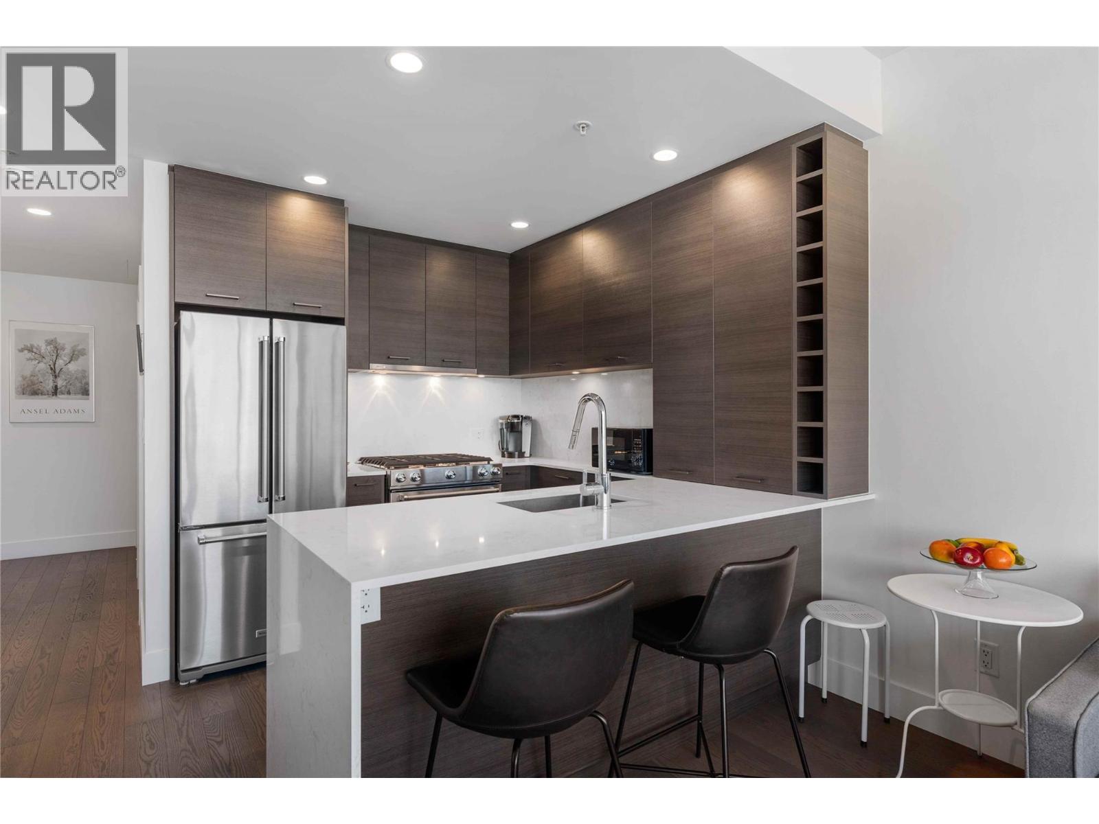 1401 1181 Sunset Drive, Kelowna