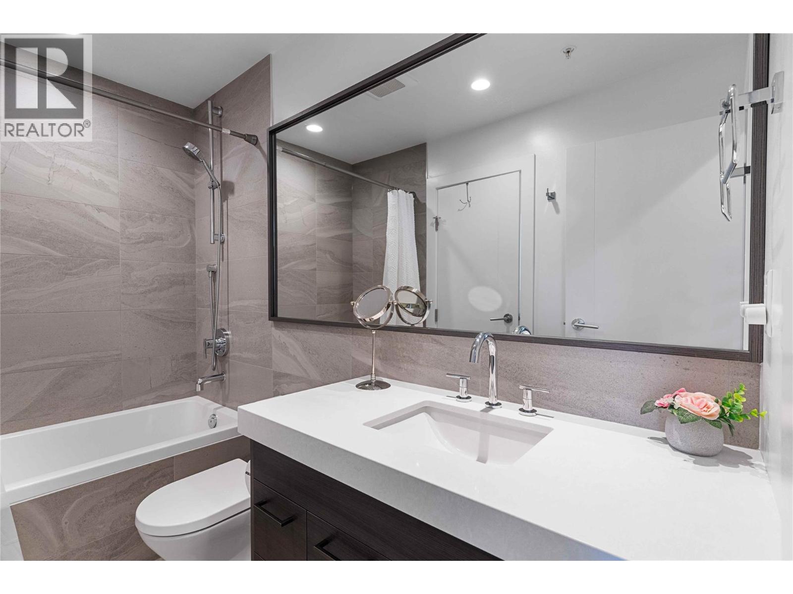 1401 1181 Sunset Drive, Kelowna
