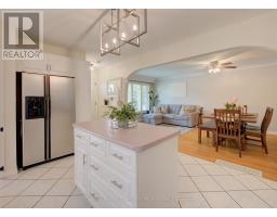 Kitchen - 2 Allanton Boulevard, Brantford, ON N3R3B9 Photo 6
