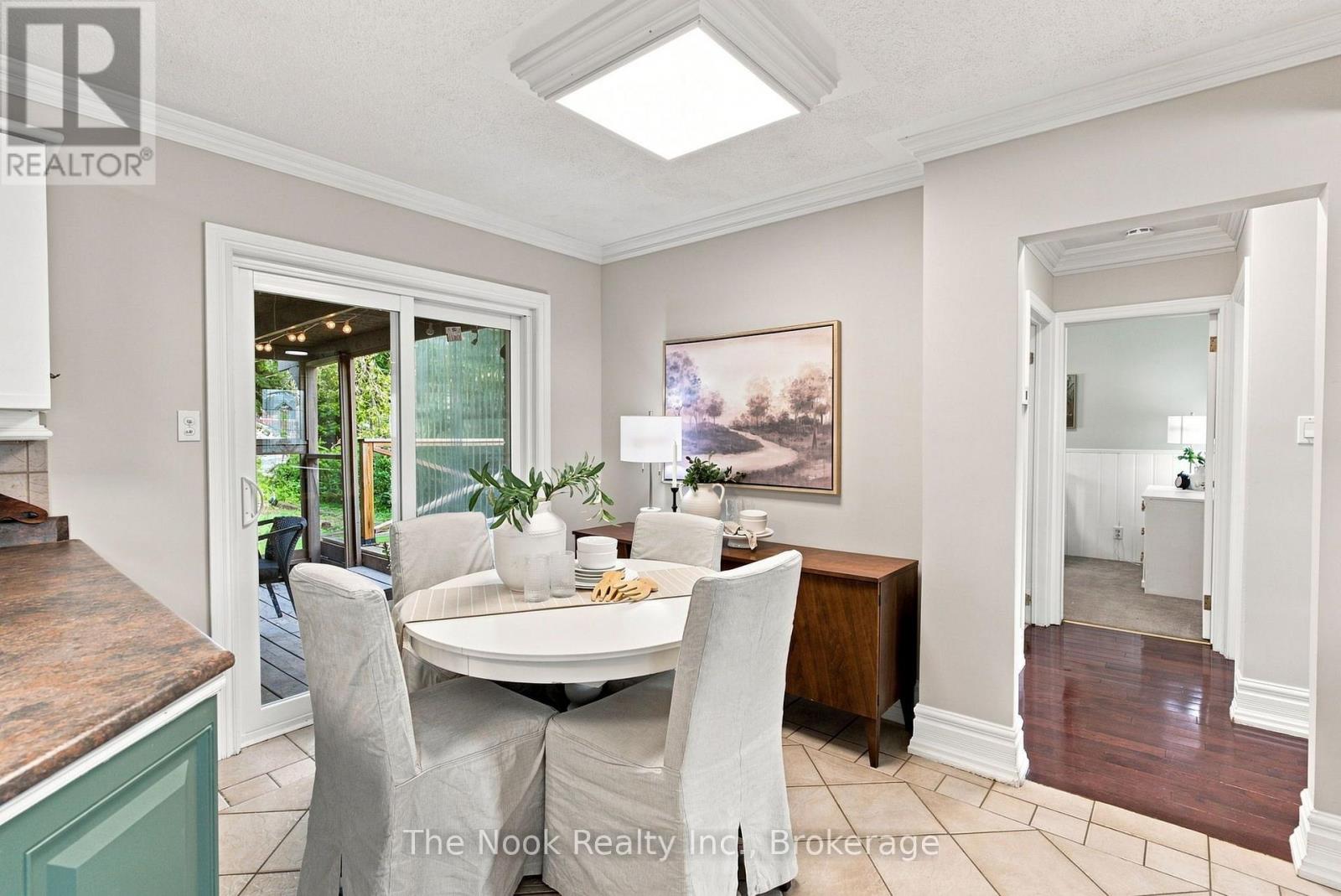 257 WILSON ROAD S - 18