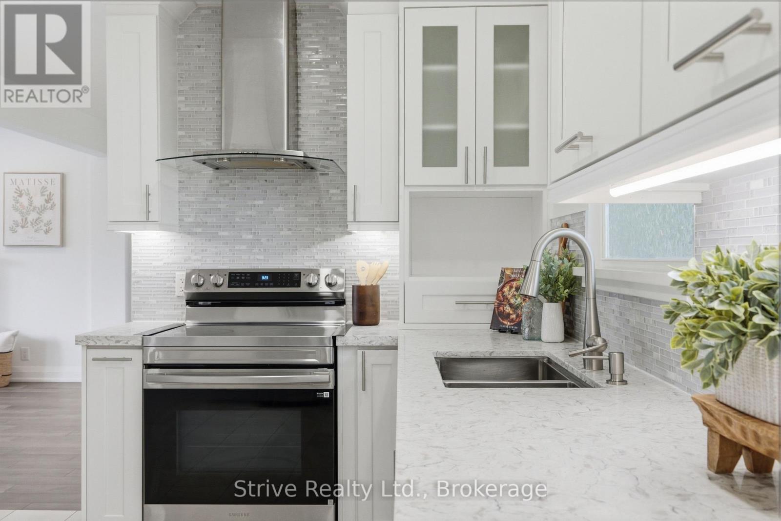 779 BESSBOROUGH DRIVE - Image 15