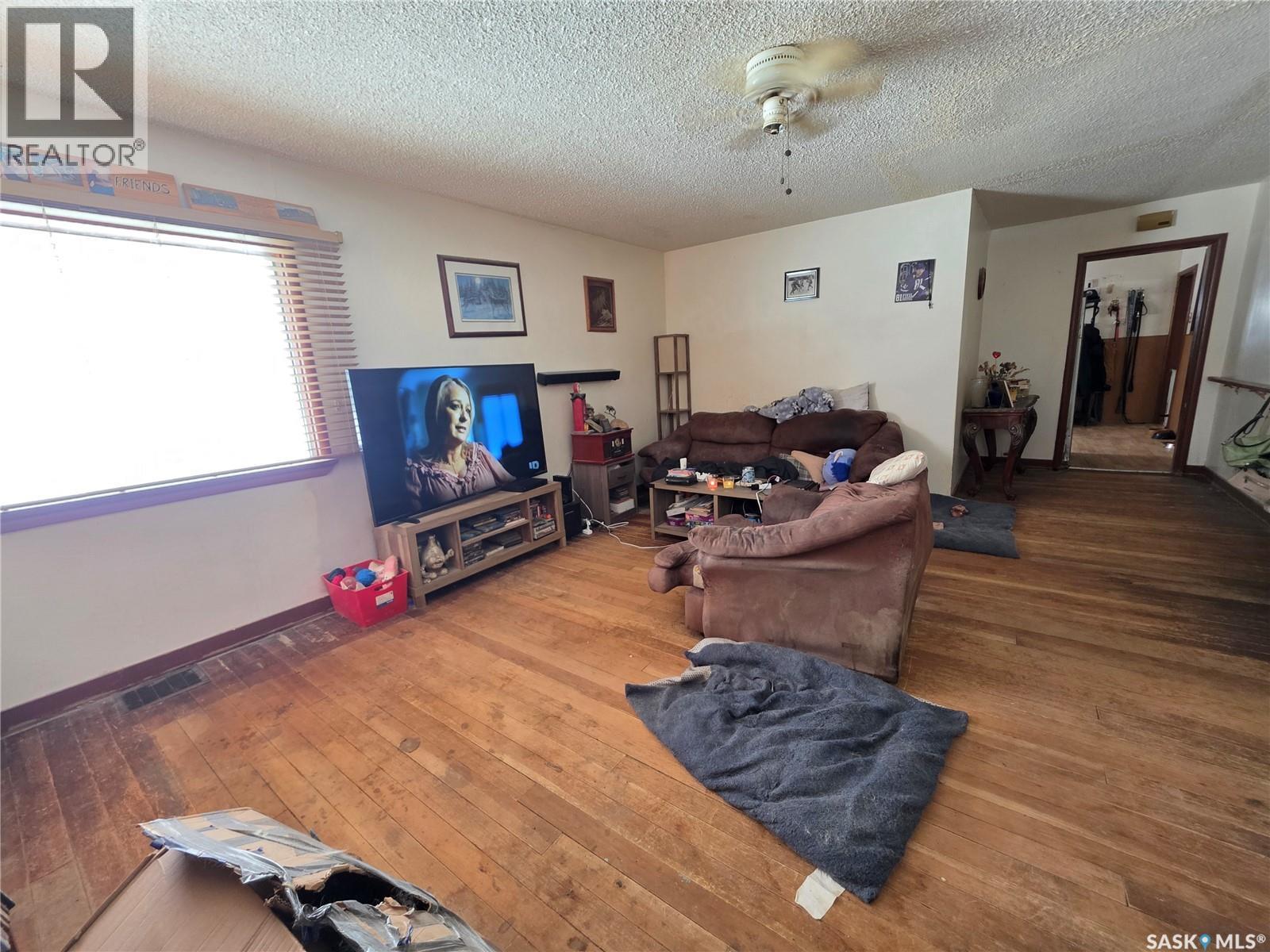 5460 Kings AVENUE, Gull Lake — photo 11