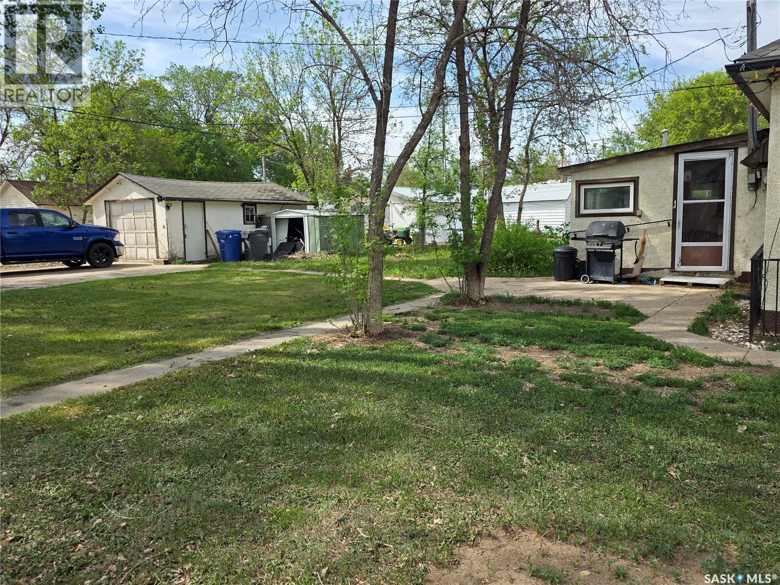 5460 Kings AVENUE, Gull Lake — photo 20