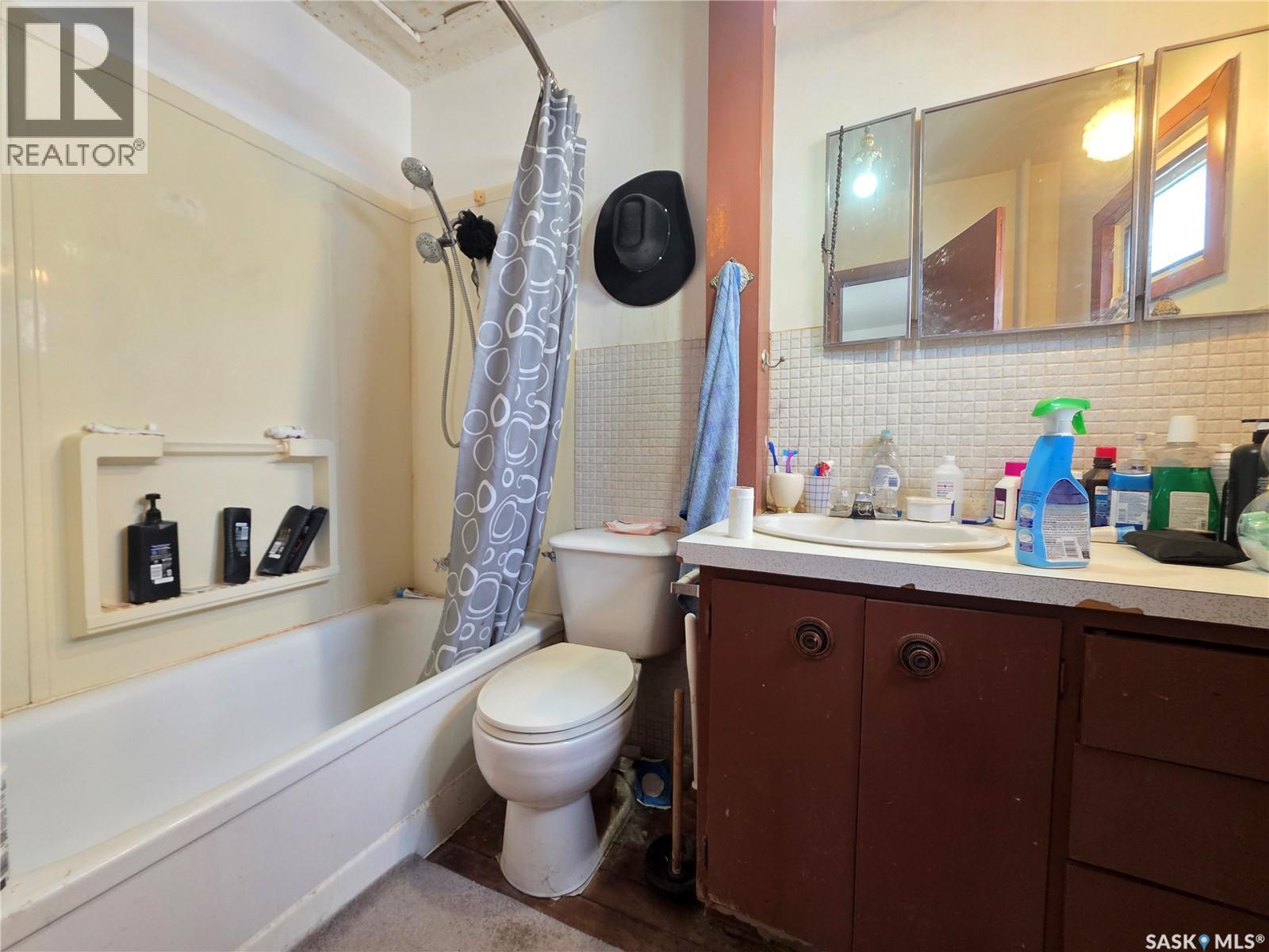 5460 Kings AVENUE, Gull Lake — photo 5