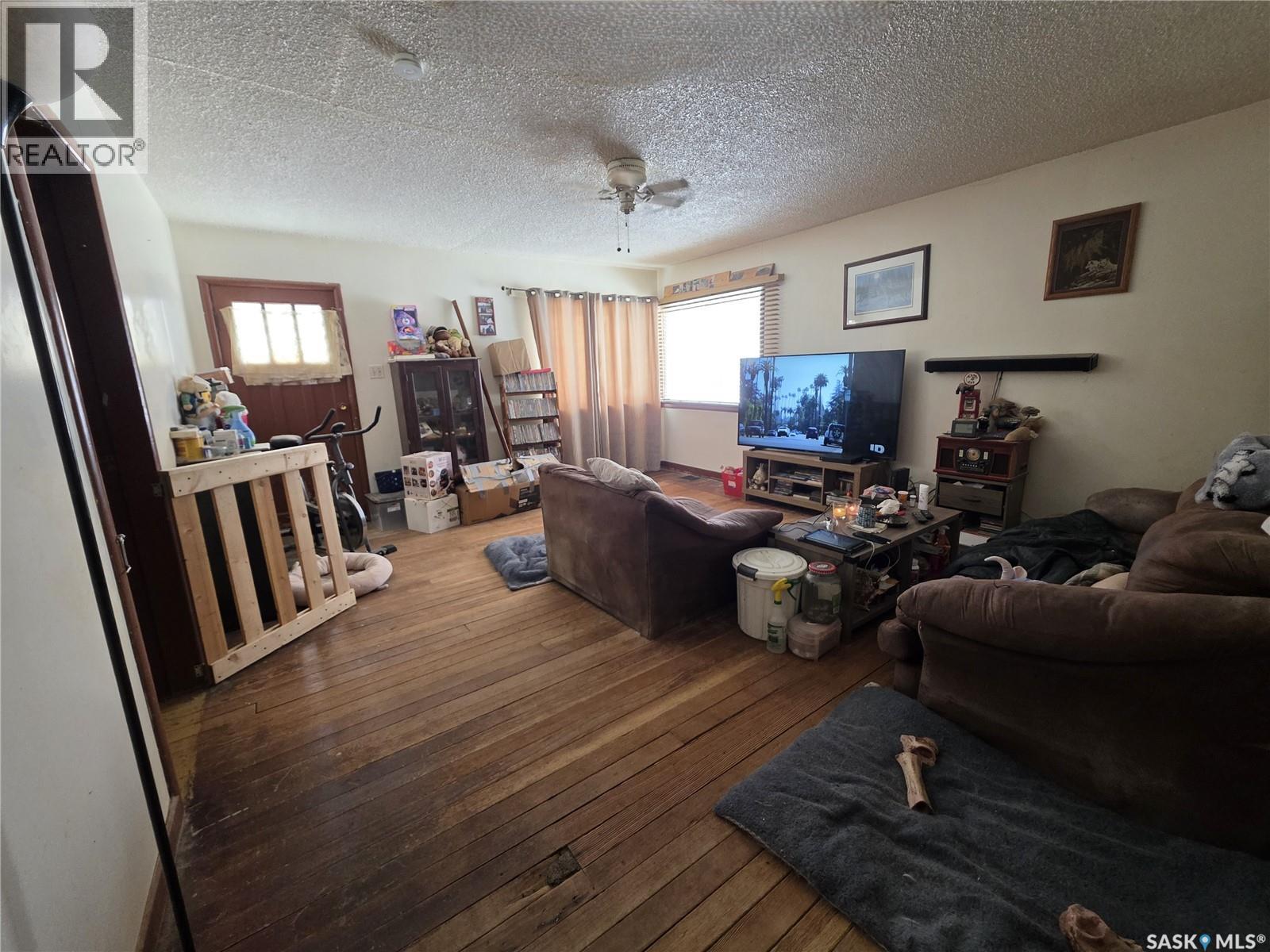 5460 Kings AVENUE, Gull Lake — photo 8