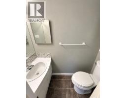 230 10th Street Ne, Weyburn, SK S4H2W3 Photo 9