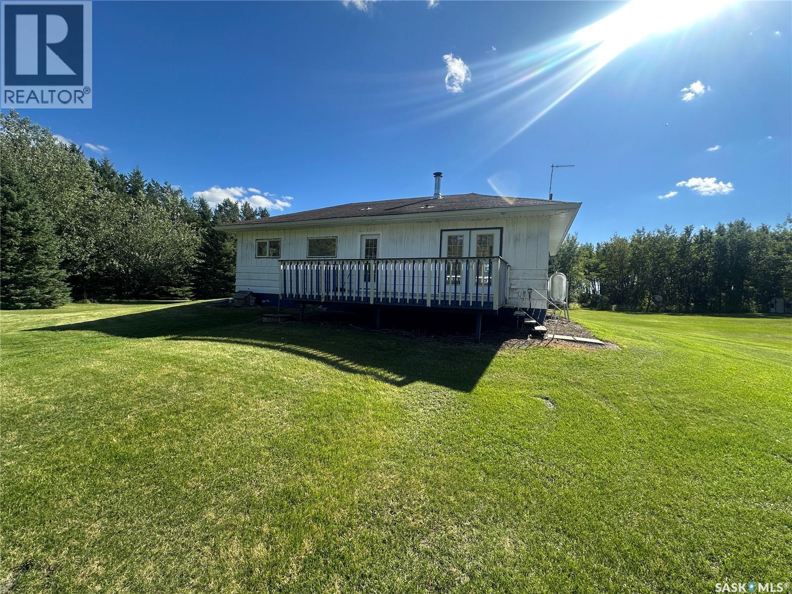 Lucas Acreage, Barrier Valley Rm No. 397