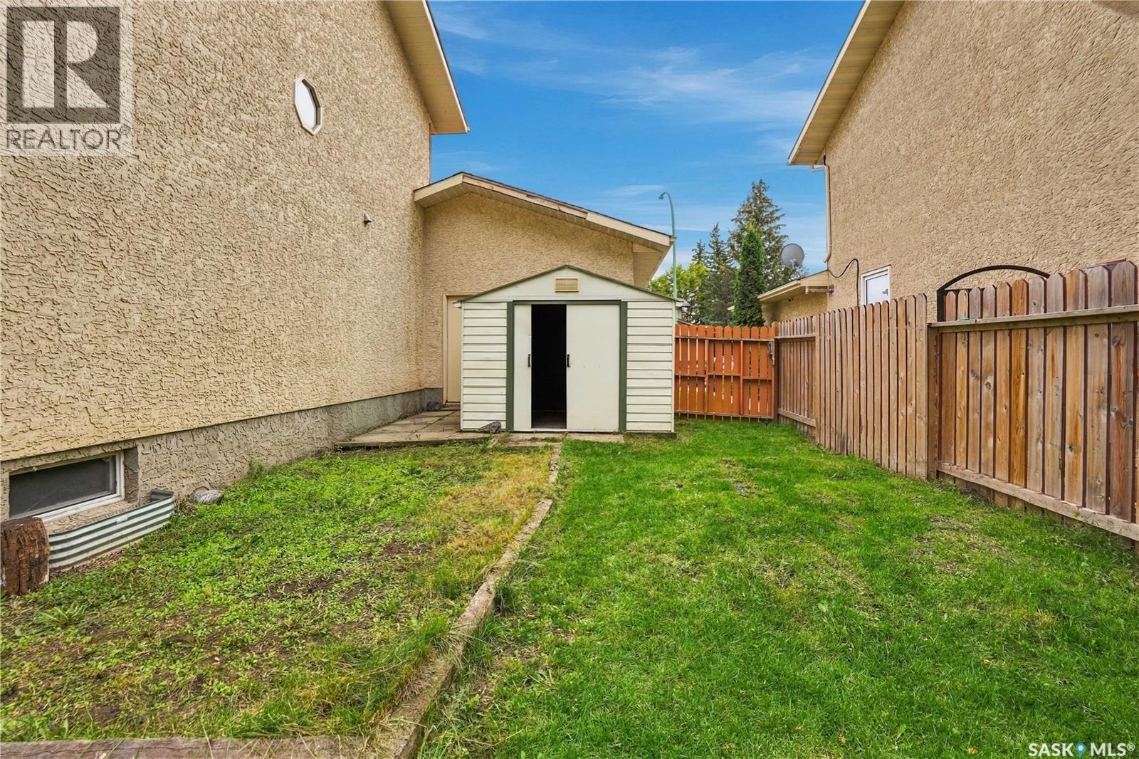 3074 Reves ROAD - Image 39