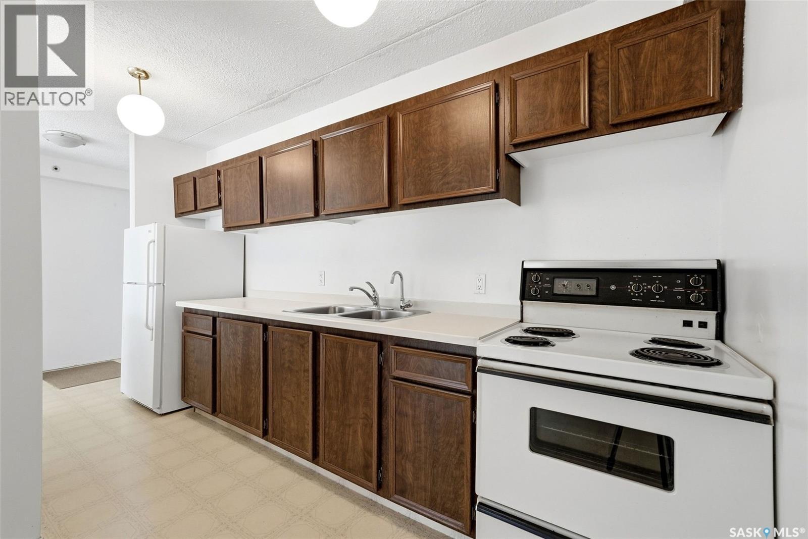 214 4045 Rae STREET, Regina — photo 8