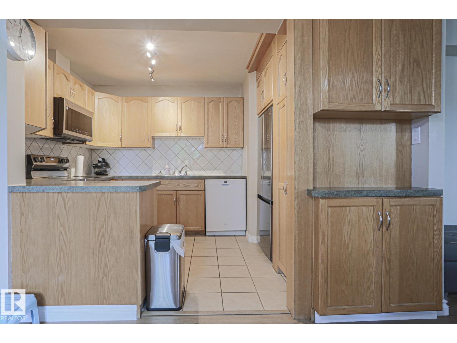 319 TELFORD CO photo 6