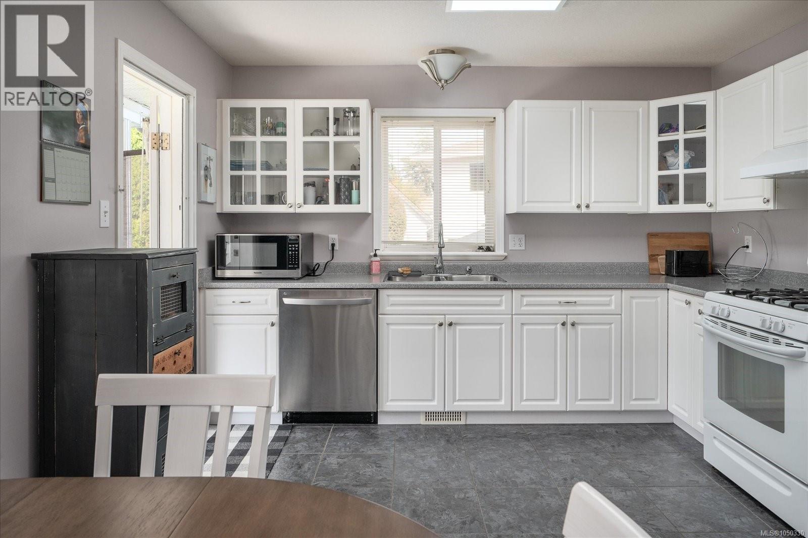2187 Mountain Vista Dr - 12
