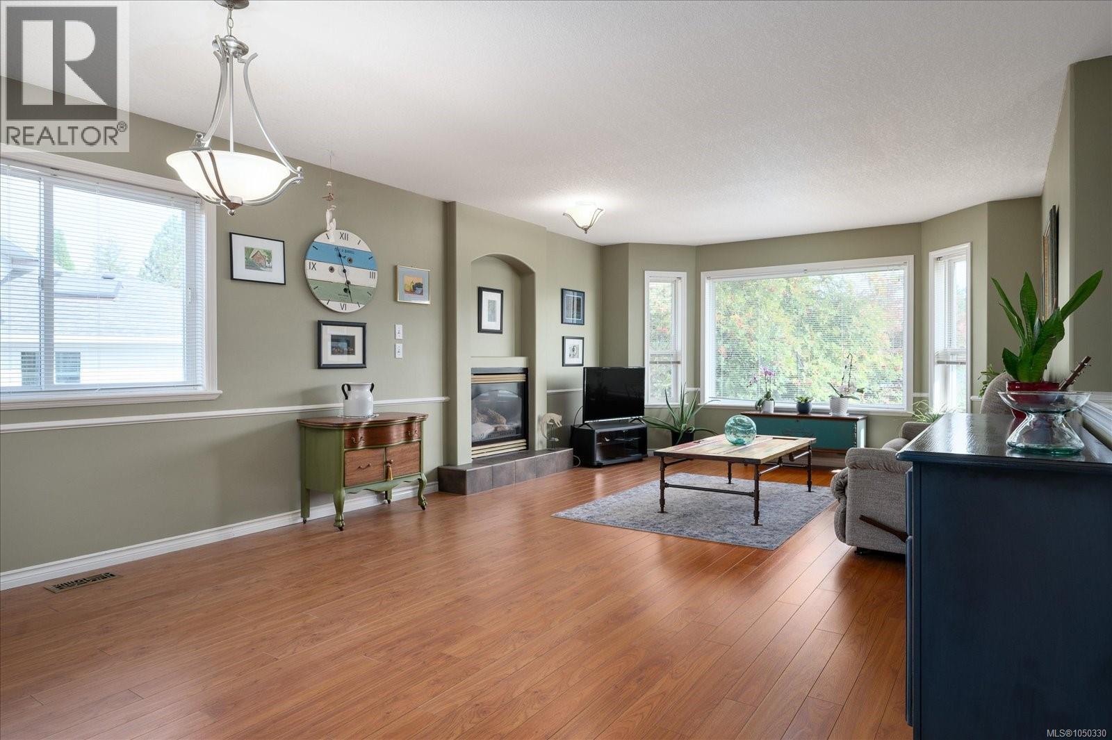 2187 Mountain Vista Dr - 6