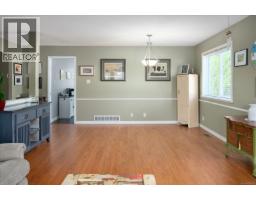 Primary Bedroom - 2187 Mountain Vista Dr, Nanaimo, BC V9T5X5 Photo 9