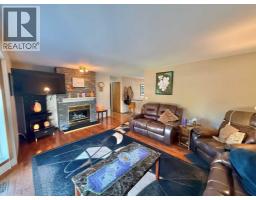 Family room - 379 Collinge Road, Hinton, AB T7V1L2 Photo 8