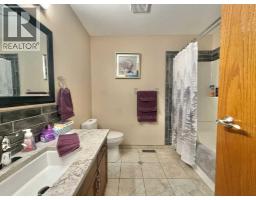 Bedroom - 379 Collinge Road, Hinton, AB T7V1L2 Photo 10