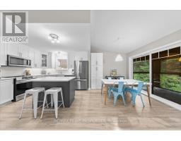 302 - 91 St Moritz Trail, Russell, ON K0A1W0 Photo 13