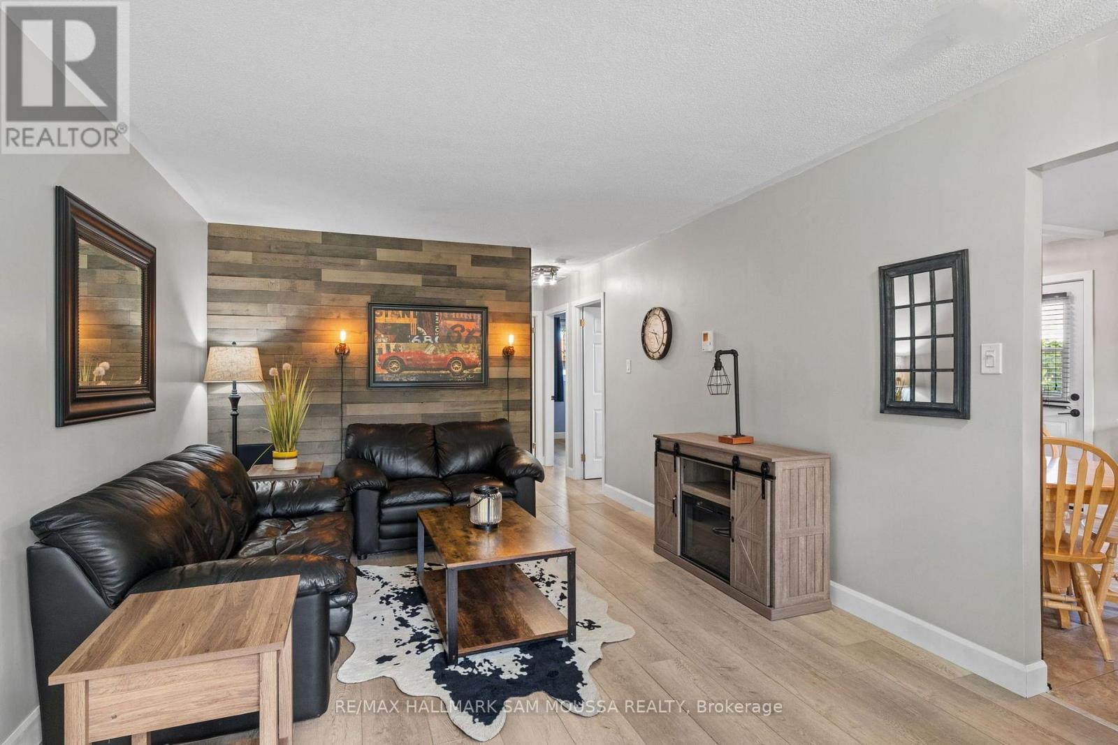 35 BALLANTRAE WAY - 10