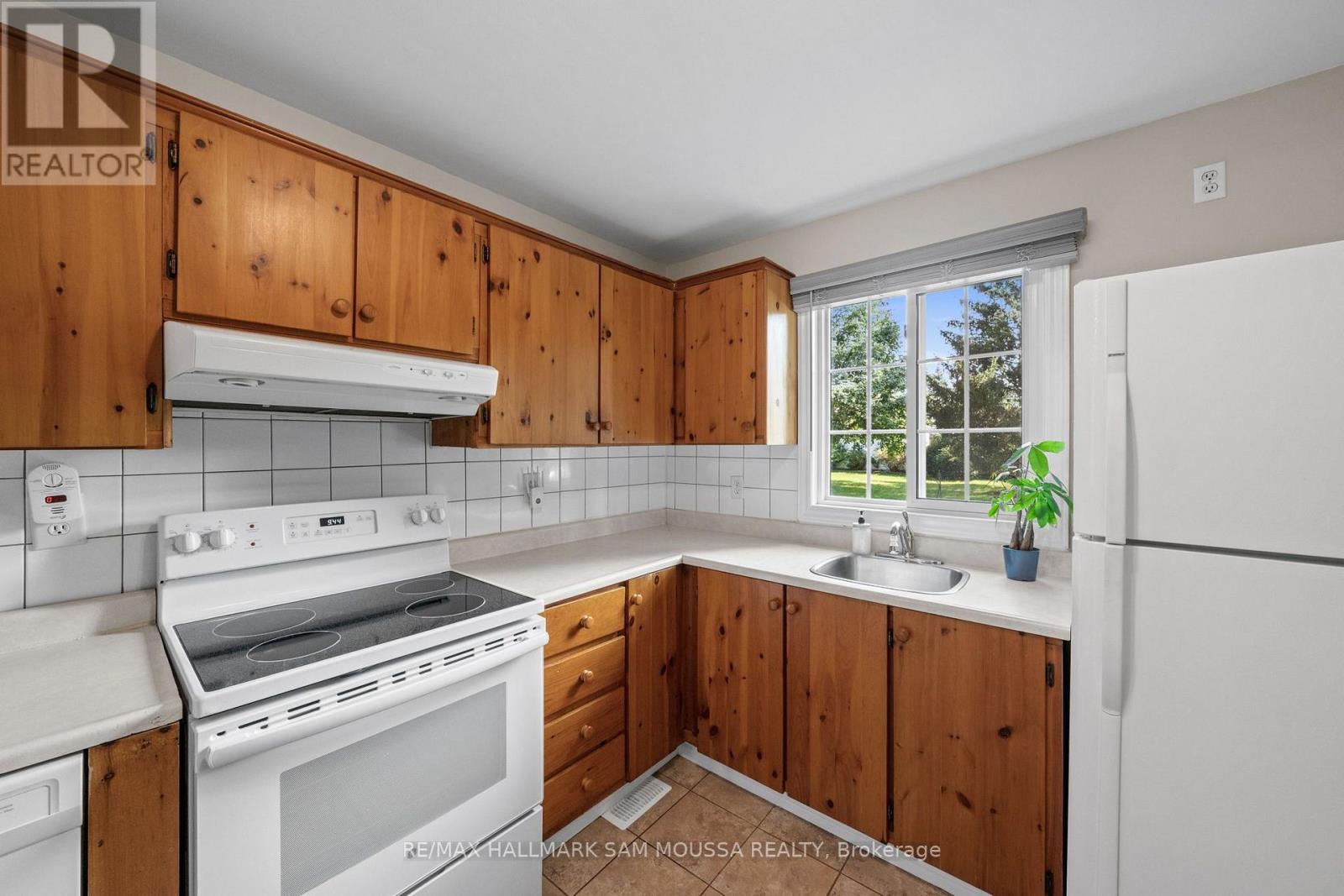 35 BALLANTRAE WAY - Image 13