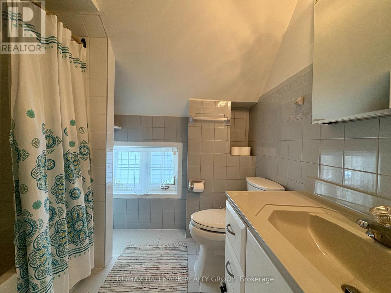 53 LOUISA STREET - Image 27
