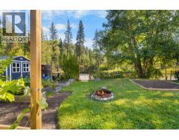 8440 3 & 95 Highway Lot# 135, Yahk, BC V0B2P0 Photo 17