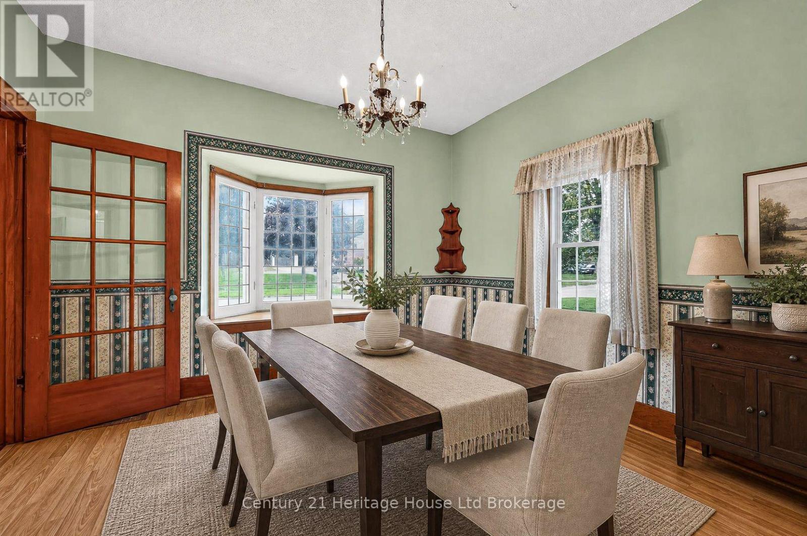 143 CHARLES STREET E - Image 10