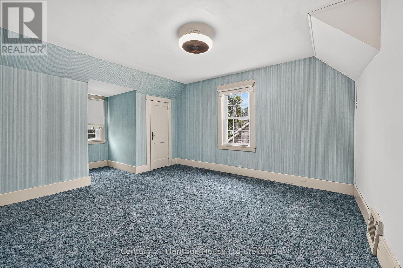 143 CHARLES STREET E - Image 21
