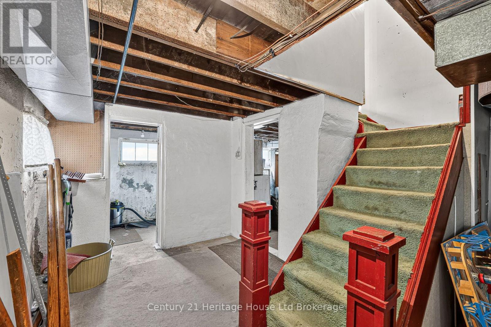 143 CHARLES STREET E - 27