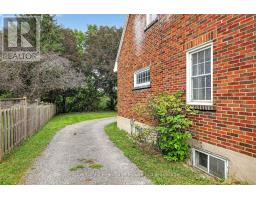 143 Charles Street E, Ingersoll, ON N5C1J9 Photo 29