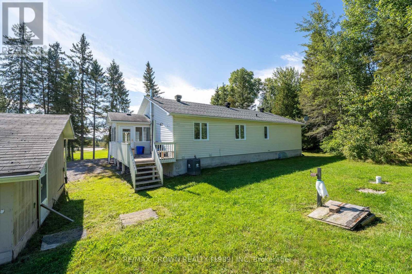 870 HIGHWAY 17 E - Image 40