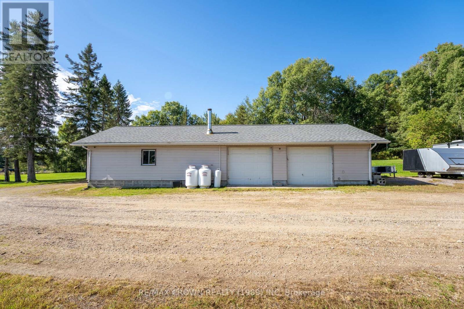 870 HIGHWAY 17 E - 43