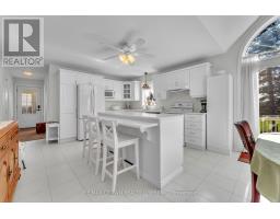 Foyer - 870 Highway 17 E, North Bay, ON P1A0A2 Photo 8