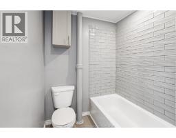 1016 Hickory Rd, Windsor, ON N8Y3S1 Photo 14