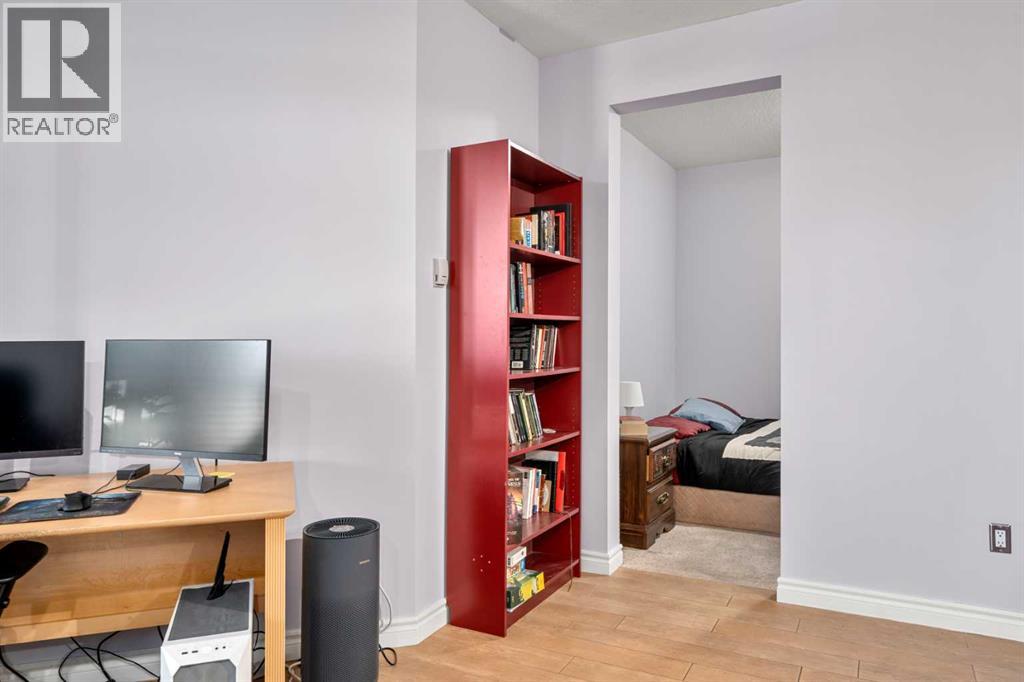 #203 3111 34 Avenue NW - 12