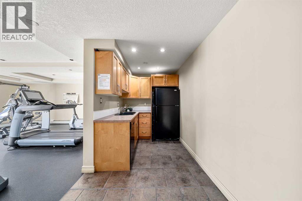 #203 3111 34 Avenue NW - 25