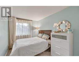Recreational, Games room - 16 Baltray Crescent, Toronto, ON M3A2H4 Photo 8