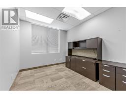102 - 30 Kern Road, Toronto, ON M3B1T1 Photo 15