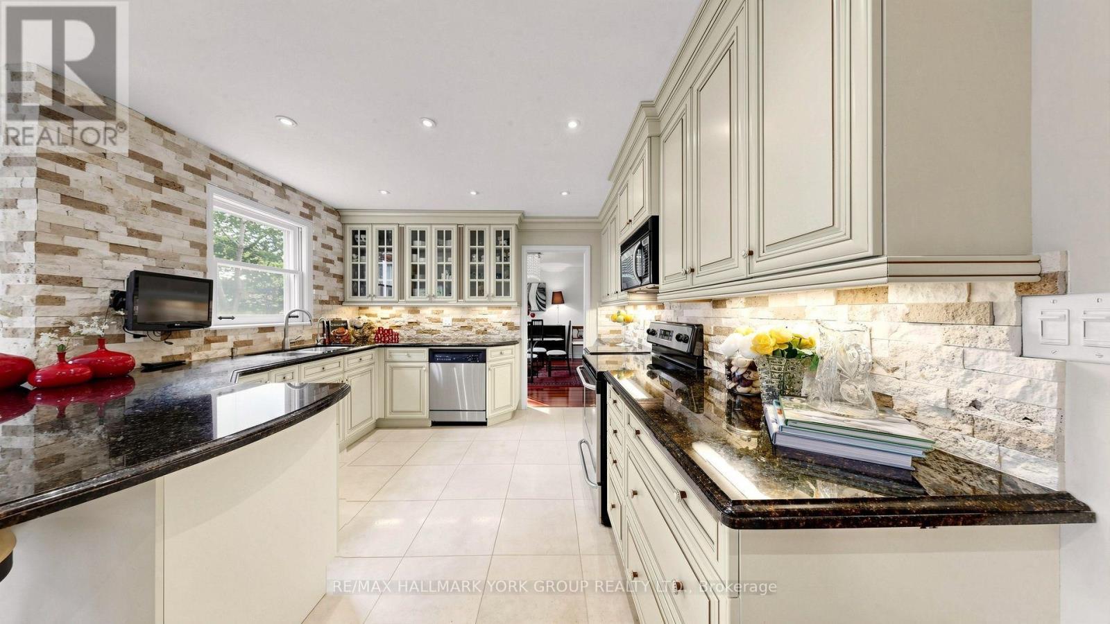 45 PINNACLE ROAD - 10