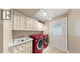 45 Pinnacle Road, Toronto, ON M2L2V6 Photo 20